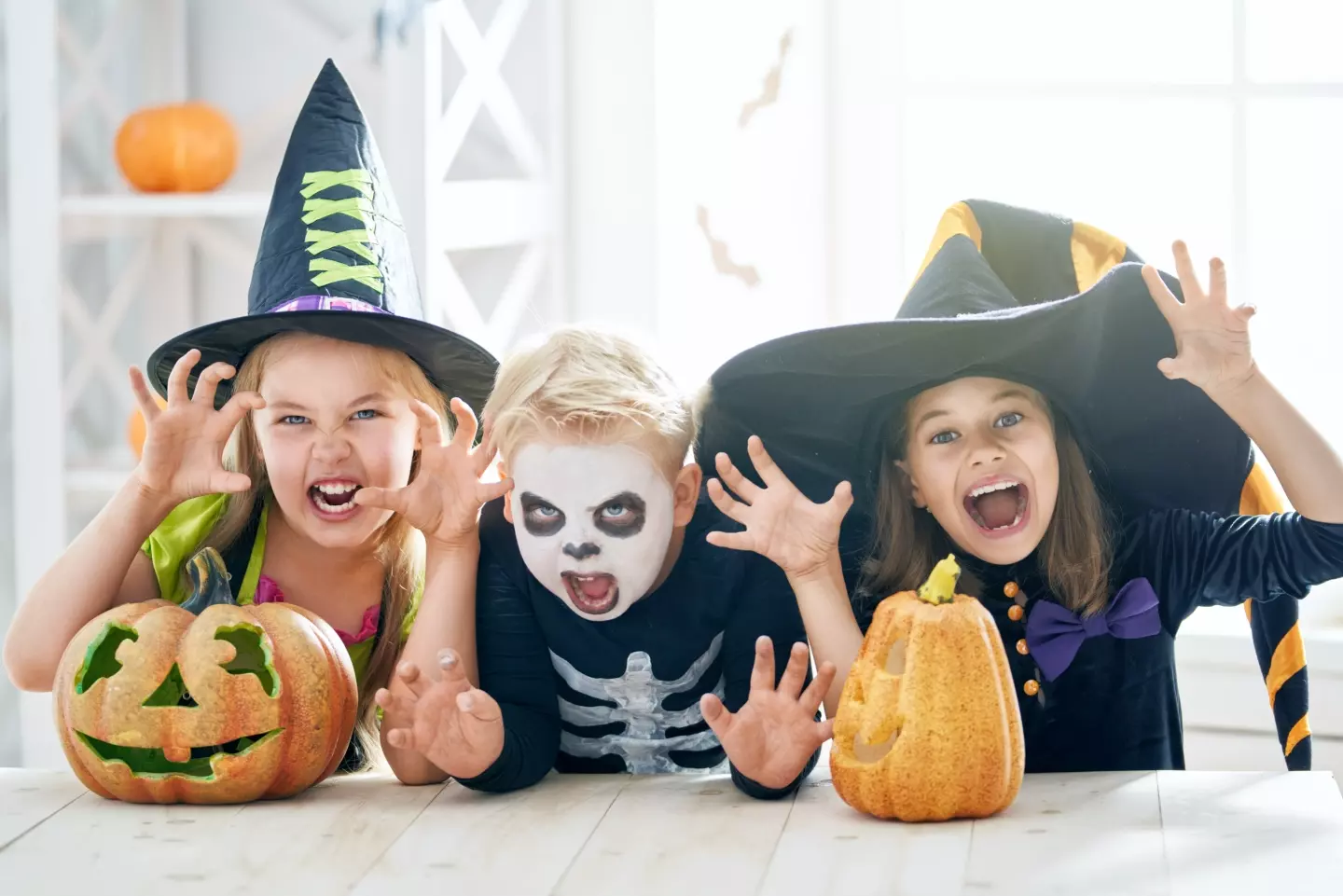 children on halloween